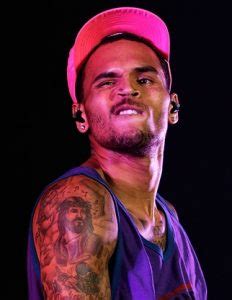 Chris Brown Net Worth - Celebrity Sizes