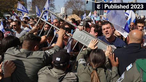 Israeli Police Use Stun Grenades on Protesters in Tel Aviv - The New ...