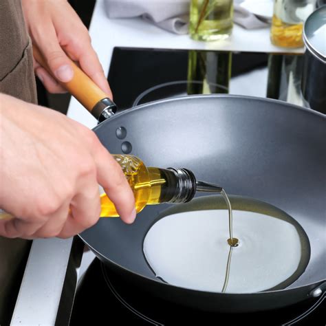 Groundnut Oil Vs Sunflower Oil - Which One Is Healthier