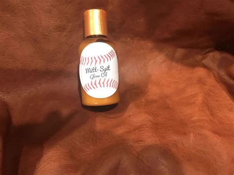 How To Use Baseball Glove Oil at Patricia Henderson blog