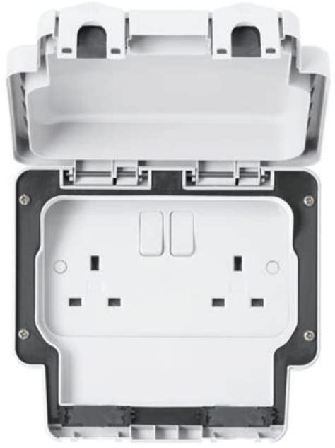 K56482WHI MK Electric | MK Electric White 2 Gang Plug Socket, 2 Poles ...