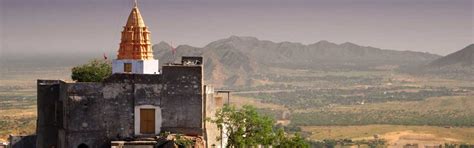 Savitri Temple Monumenti Jaipur