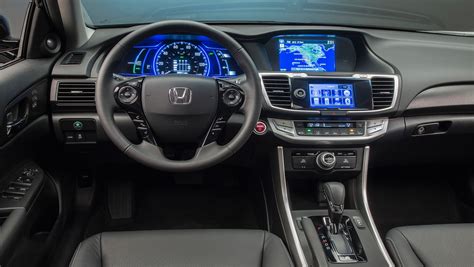 2014 Honda Accord Hybrid | Top Speed