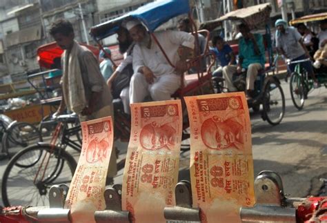 Rupee hits one week high against dollar, inflation in focus - BusinessToday