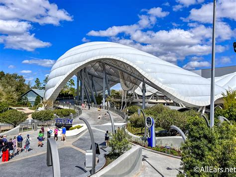 You Won't Believe How FAST Lightning Lanes SOLD OUT for TRON in Disney ...