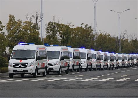 新一批负压救护车启运赴汉 红十字救护车队累计转运患者4680名