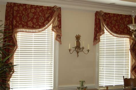 Moreland valances with extra long jabots. Constructed by Doshie Witcher. Valance Window ...