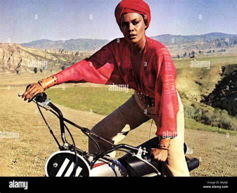 CLEOPATRA JONES (1973) TAMARA DOBSON CPJN 001 FOH Stock Photo - Alamy