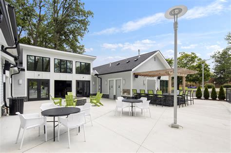 Photo Gallery | Apartments in Toledo, Ohio — The Flats at Douglas