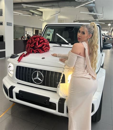 Who is Vanessa Bohorquez? Age, Career, Family, Net Worth, Height Bio 2024 - Celebs Living