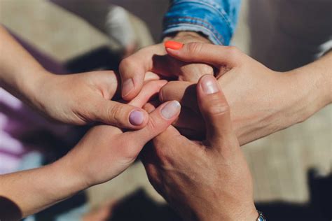 Kitchen Table Polyamory: Unlock Your Joyful Connections 2026