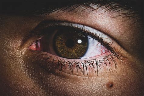 Self Administered EMDR: How to do EMDR yourself. Can you do it DIY?