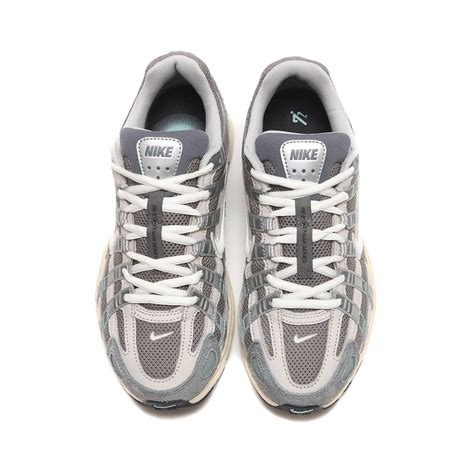 NIKE P-6000 FLAT PEWTER/WHITE-LT IRON ORE 23FA-I（ナイキ P-6000-グレー ...