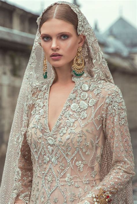 wedding dress with sleeves