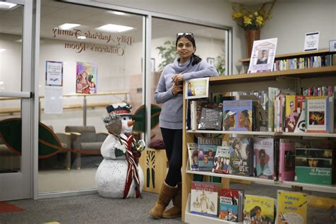 Most R.I. public libraries don't charge fines. What’s up with the holdouts ? • Rhode Island Current