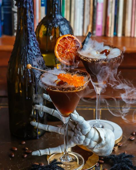 Black widow martini – Artofit