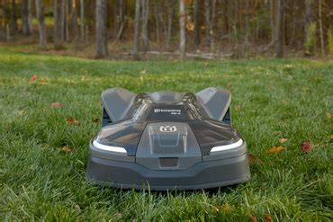 Amazon.com: Husqvarna 410iQ Automower Robotic Mower, 0.5 Acre Mowing Capacity, Wire Free Robot Lawn