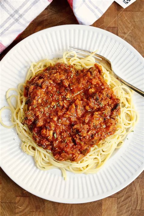 The Best Vegan Bolognese Sauce - The Cheeky Chickpea