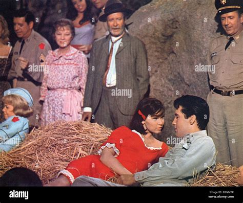 KISSIN' COUSINS 1963 MGM/Four Leaf film with Elvis Presley and Glenda ...