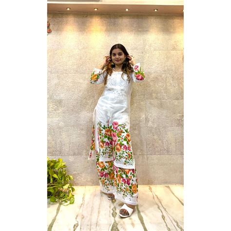 White Kurta Set with Red and Orange Flowery Embroidery – The Vasiliki