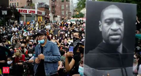 George Floyd death incident: Thousands mourn George Floyd in Texas ...