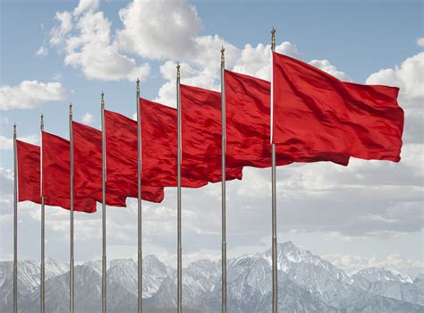 What is the red flag meme? Meaning explained