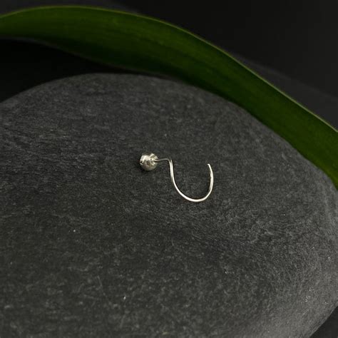 Amethyst Dot Nose Pin – Gypsy Maal