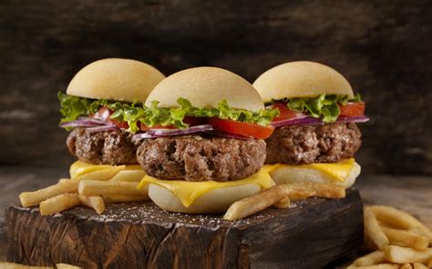 Get Burgers For Just Rs. 99 At This Bigg Boss Approved Burger Joint In ...