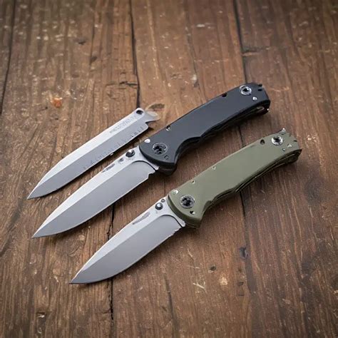 Pocket-Sized Powerhouses: Reviewing the Best Folding Knives - Herman Knives