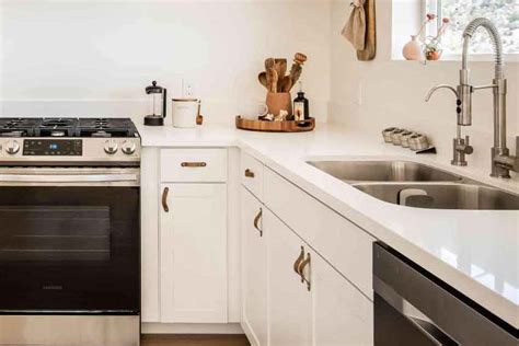 9 Must-Have Appliances For A Modern Kitchen Design In 2025