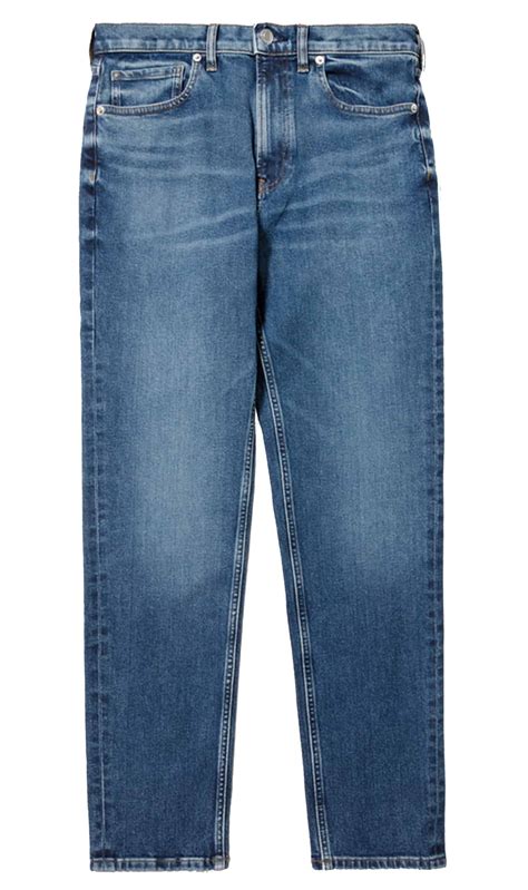 8 Best Relaxed Fit Jeans For Men – Comfort & Style For 2026 | FashionBeans