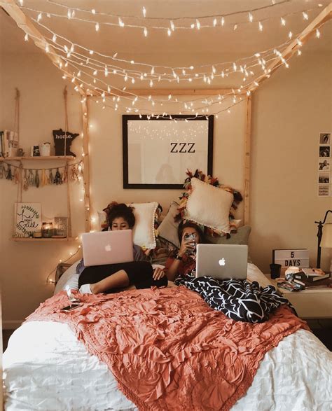 how to make your room emo