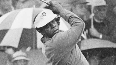 Lee Elder 1975 : The Masters Lee Elder The First Black Man To Play At ...