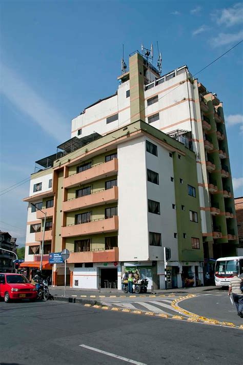 HOTEL NUEVO SAMARITANO (Medellin) - Guesthouse Reviews & Photos ...