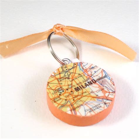 Local Map Pin Keychains 的图像结果