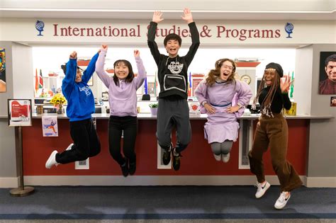 ILUNO Photo Gallery | International Programs | University of Nebraska Omaha
