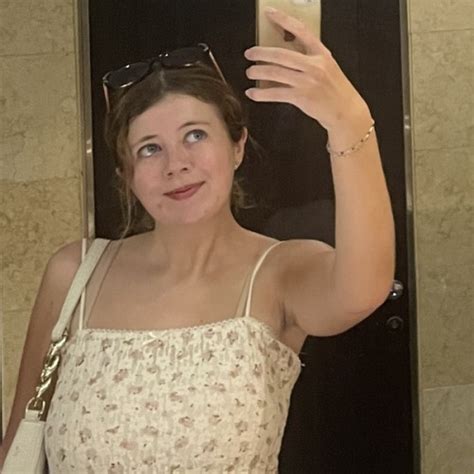 Millie - Geography teacher - ₹1167/h