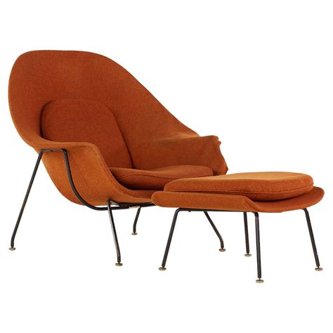 Saarinen Leather Womb Chair and Ottoman, Knoll, 1978 For Sale at 1stDibs