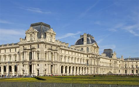 Palais du Louvre, Paris, France - House of Valois