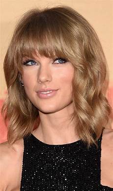 Feathered Bangs Hairstyles by 30 Chic Medium Hairstyles With Bangs Feathered Bangs Hairstyles