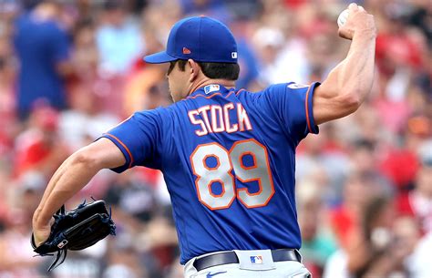 Mets starter Robert Stock exits early with hamstring injury
