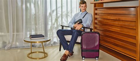 Business Man Suit Mont Blanc 的图像结果