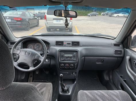 99 CR-V Stock Interior : r/Honda