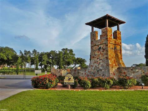 Grape Creek Vineyards • Wine Tastings, Tours, Events & Hours • Winetraveler