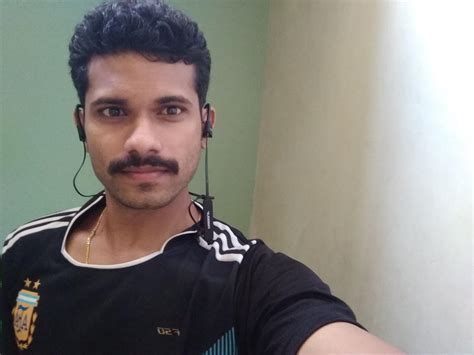 FREESOLO 56S Sports Wireless Bluetooth Earphone with Mic for Music and ...