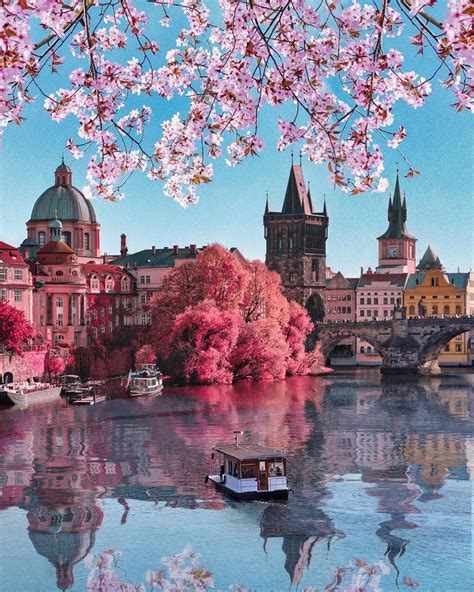 Springtime in Prague(Photo Credit : Florian Olbrechts ) : r/pics