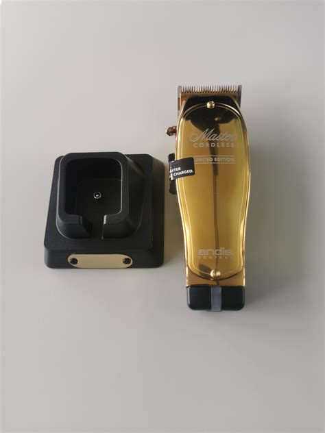 ANDIS MASTER CORDLESS CLIPPER - GOLD – Goldblades.dk