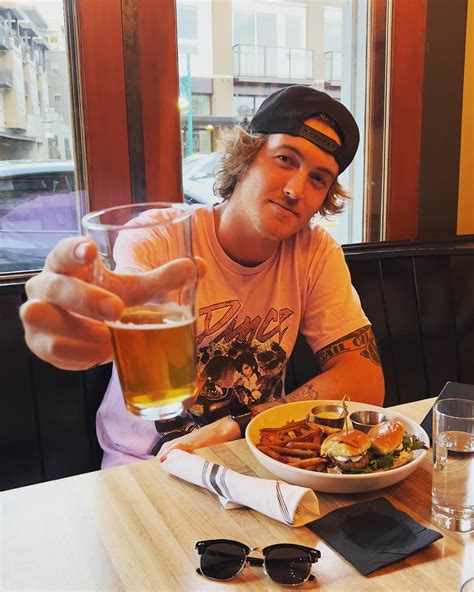 Blake Blumenshine (@blake.blume) • Instagram photos and videos