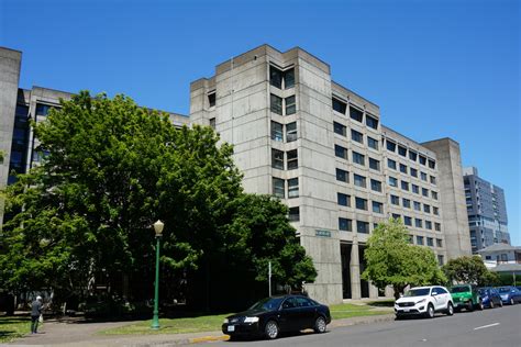 Barnhart Hall - Docomomo Oregon