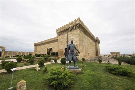 Which countries have the most castles?